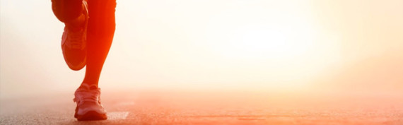 tips-for-runners-thumbnail person running from the sunset